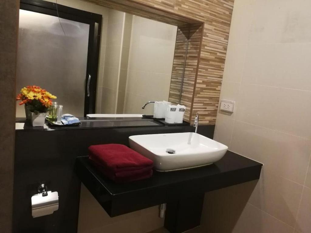 Nutchana Hill Boutique Hotel Hat Yai Exterior photo